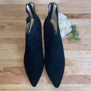 Adrienne Vittadini Black Suede Sande Pointed-Toe Booties-11