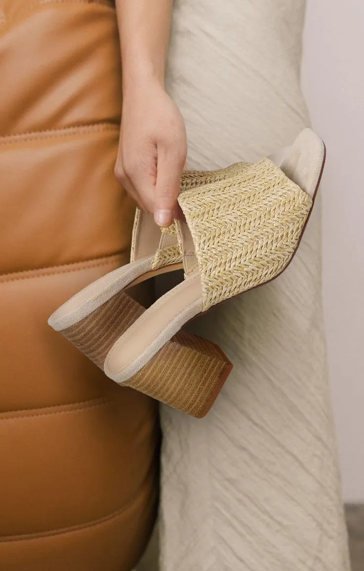 Ancomafio Heeled Sandals for Women，Raffia Sandals 2025 Chunky Heels Square Toe Mules Block Summer Shoes Slip On