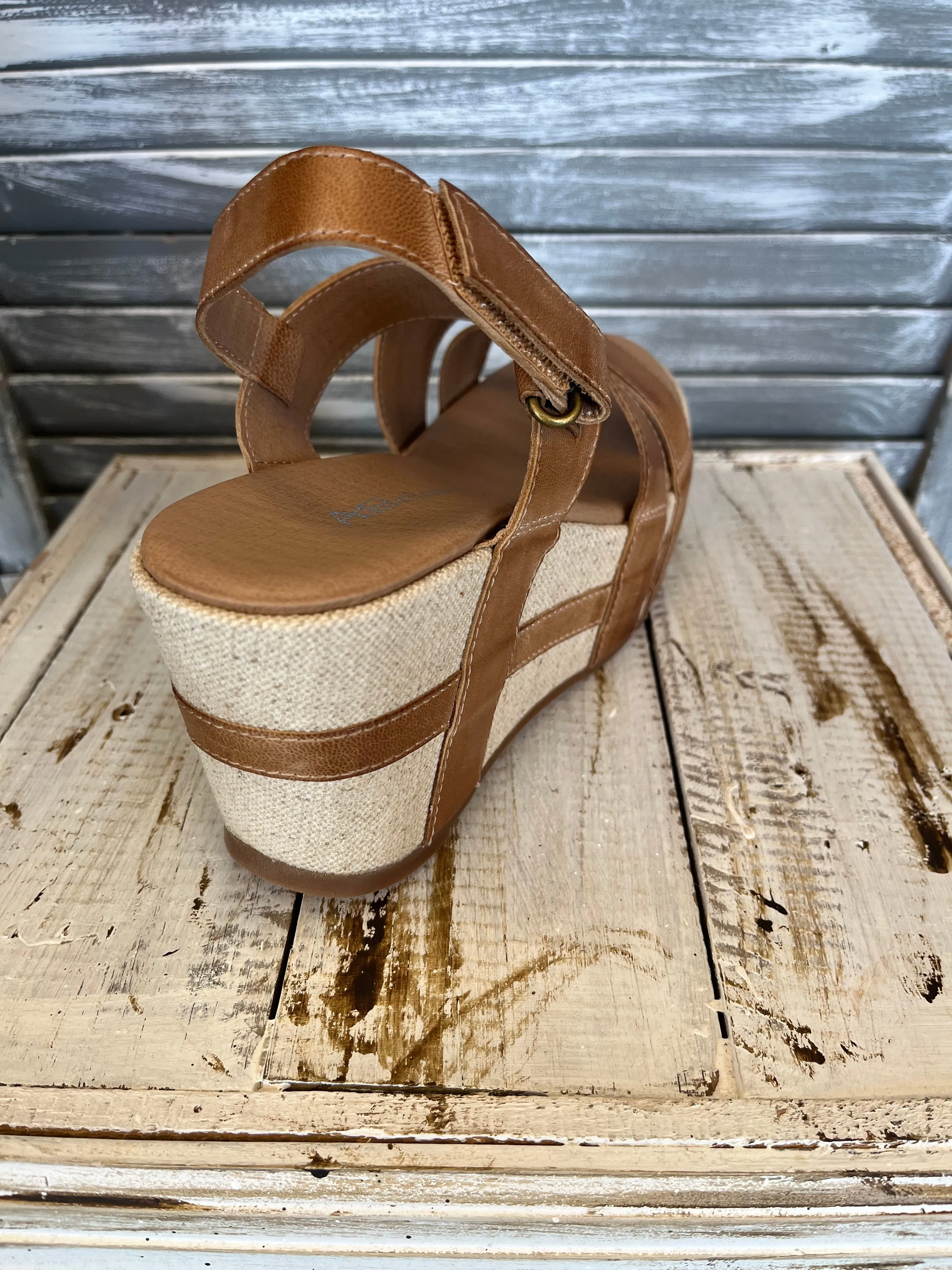 Antelope Taupe Wedge