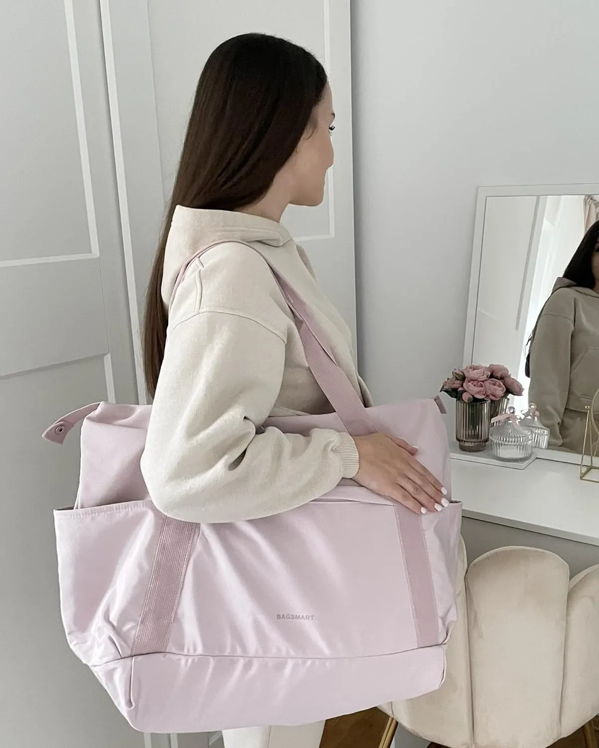 BAGSMART Foldable Travel Duffle Bag, 30.6L Large Carry On Tote Bag Gym Sports Bag for Women, Weekender Overnight Bag for Travel Essentials & Daily Necessities(Baby Pink)