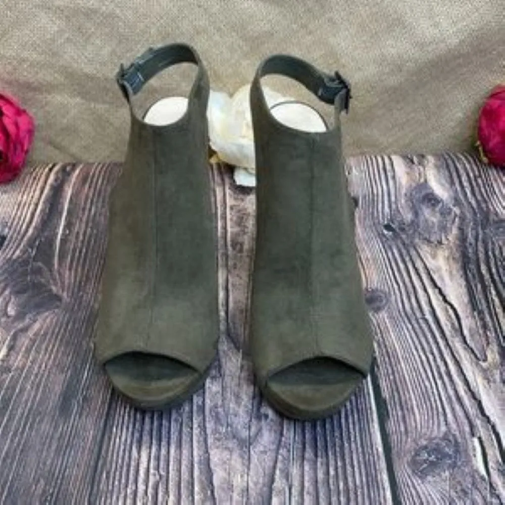 Bar III Olive Green Micro-Suede Nicola Platform Shooties 9