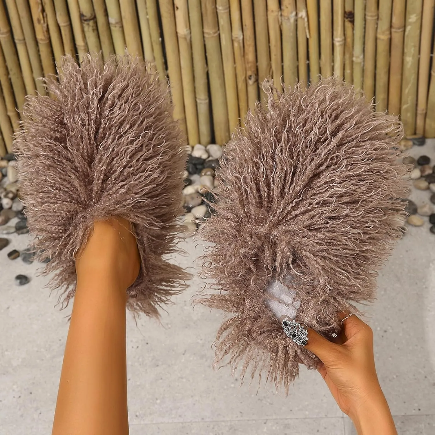 Big Fuzzy Faux Fur Slippers, Unisex Fuzzy Wool-Like House Slides, Women's Warm Plush Fluffy Long Hair Sheep Slip on Shoes