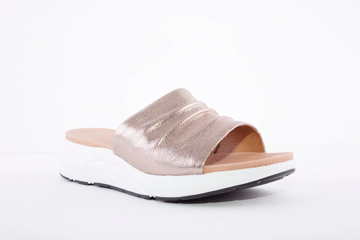 CAPRICE - 27203 WEDGE MULE - TAUPE METALLIC