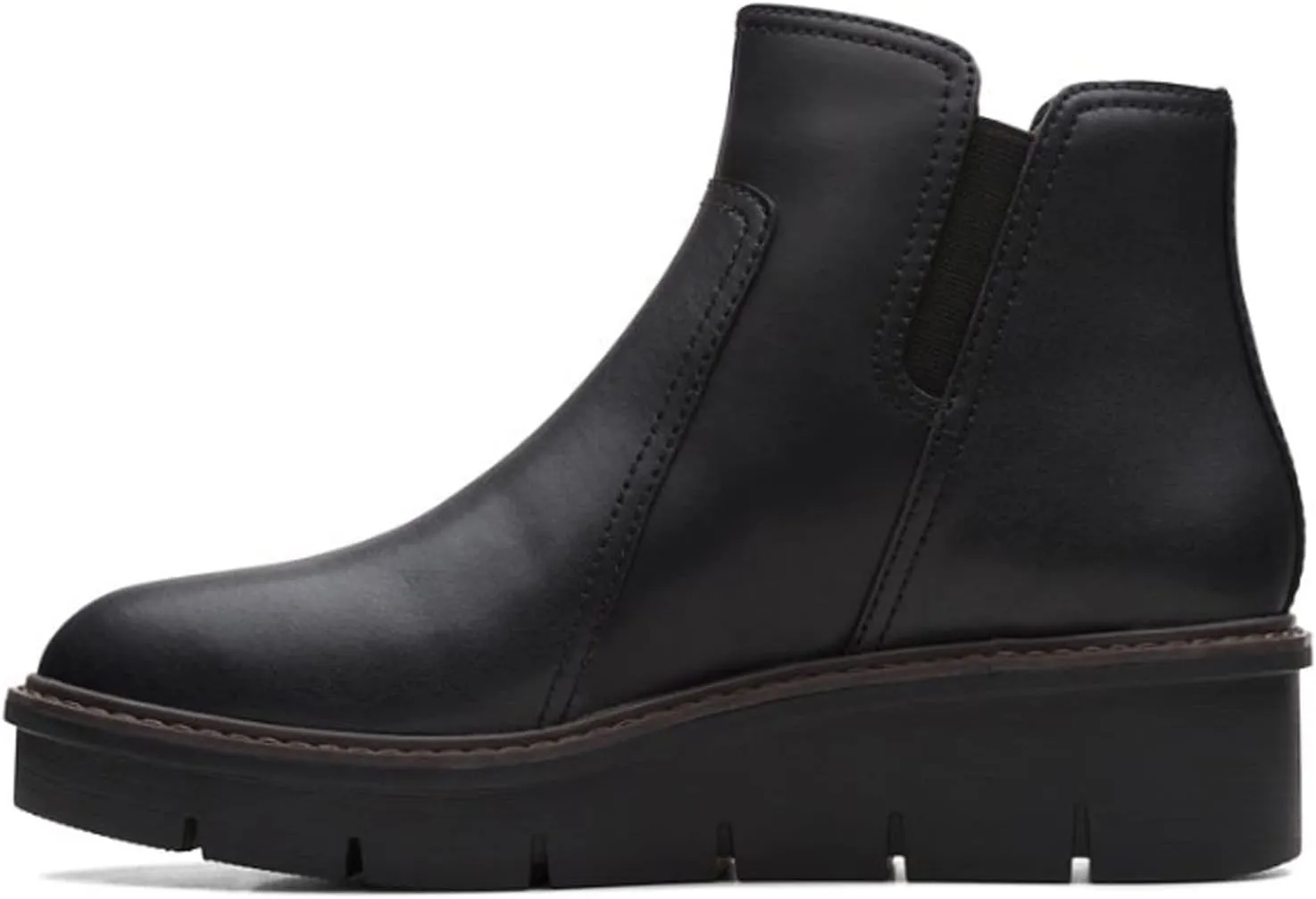 Clarks Women's Airabell Zip Ankle Boot