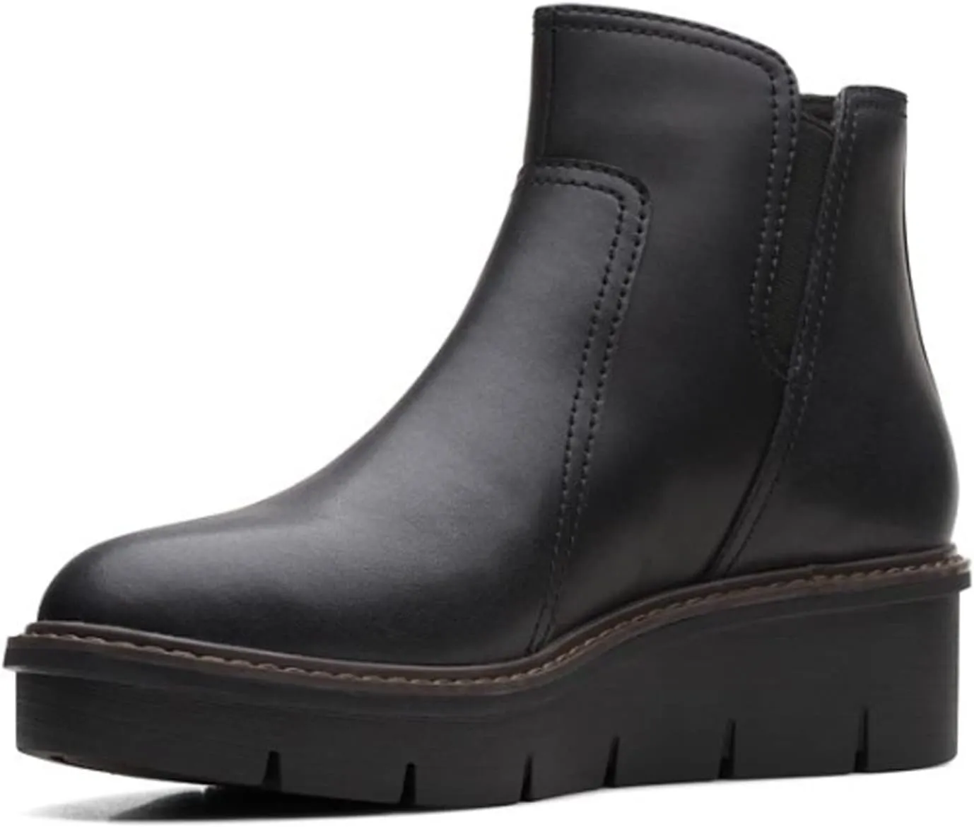 Clarks Women's Airabell Zip Ankle Boot