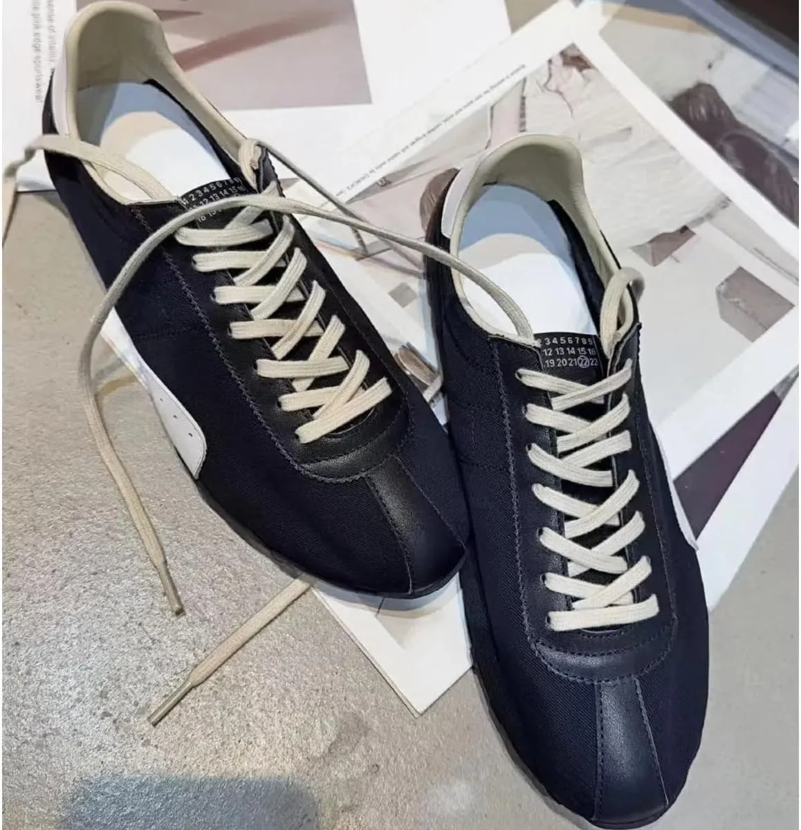 Classic Lace-up White Sneakers for Women Soft-Soled and Soft-surfaced Genuine Leather Flats Shoes Sporty Light Activities Casual Wear Office Work