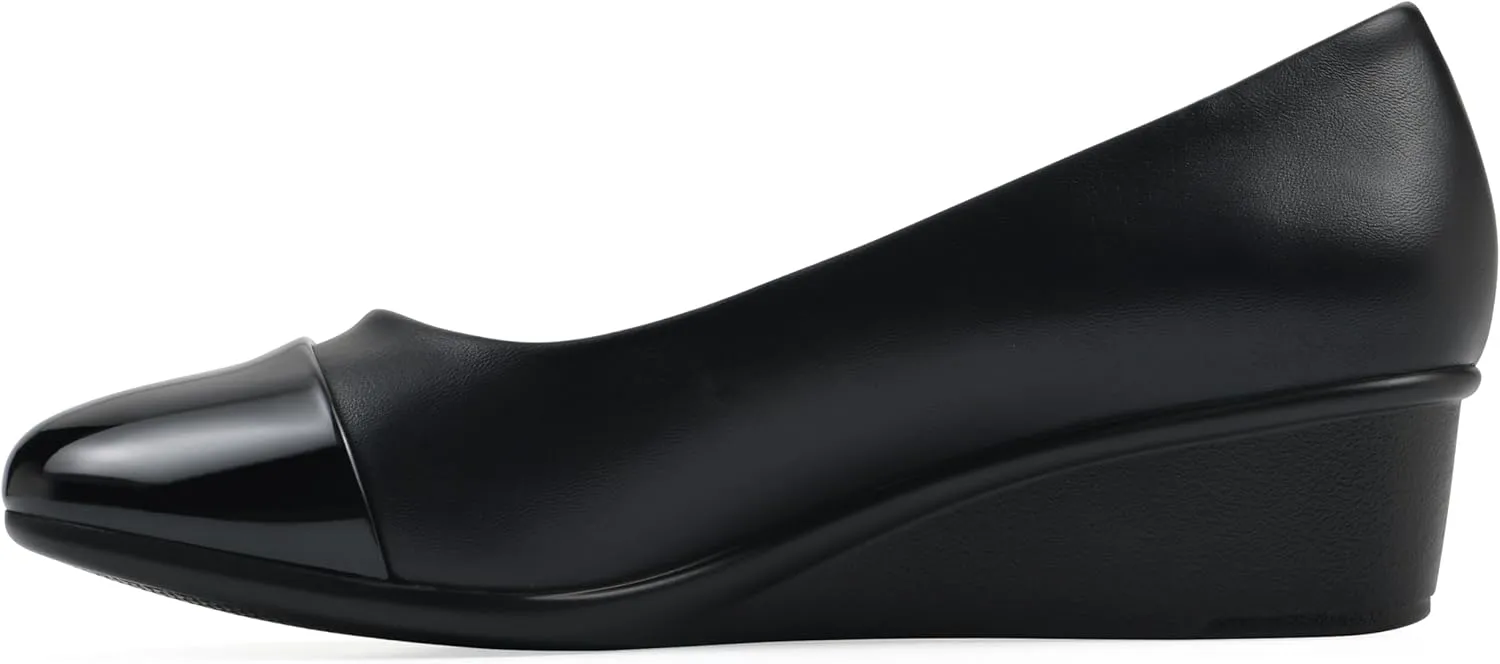 CLIFFS BY WHITE MOUNTAIN Women's Bolivia Cushioned Wedge Heel