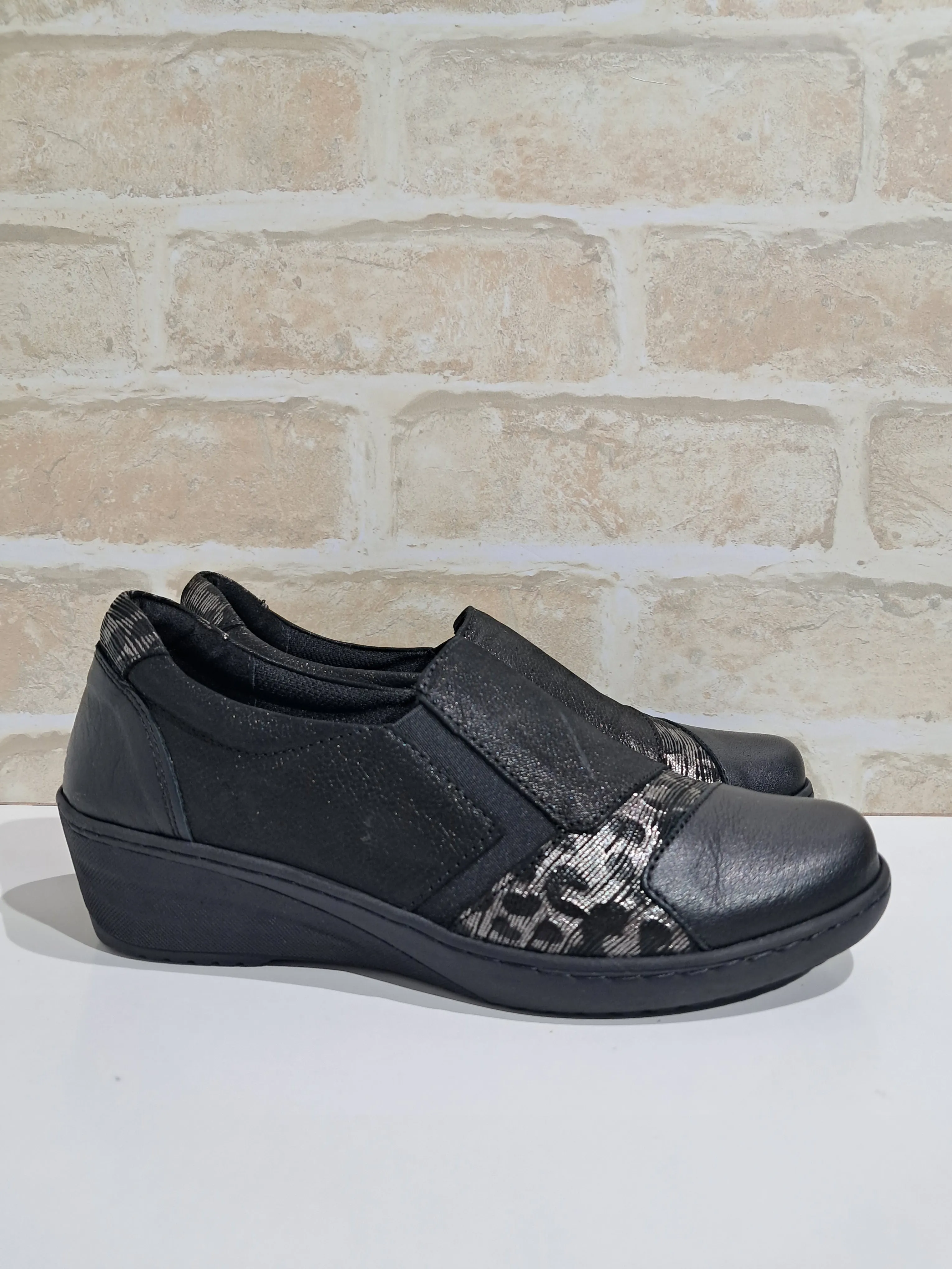 CP461-18 Black Combo by Cabello
