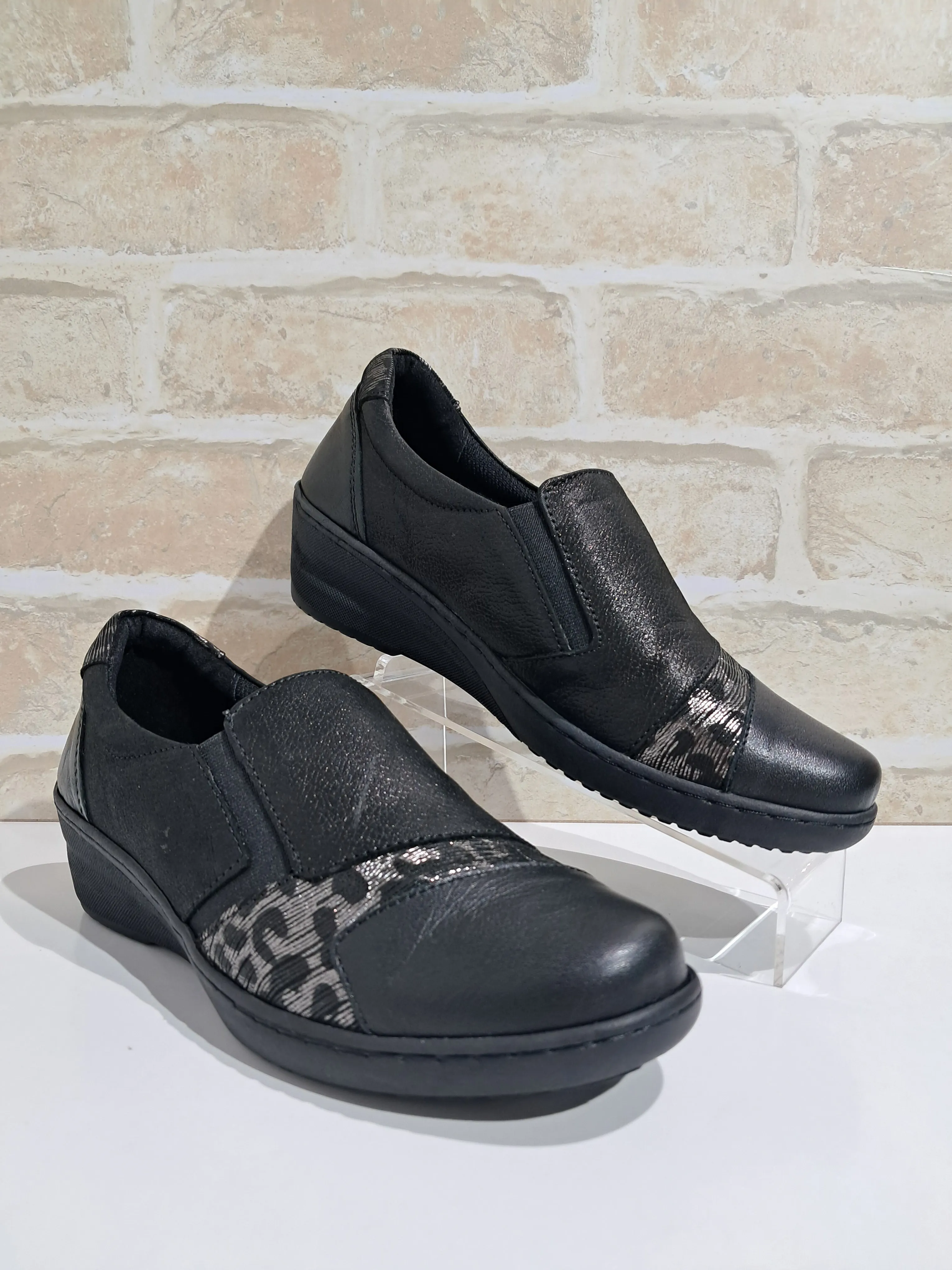 CP461-18 Black Combo by Cabello