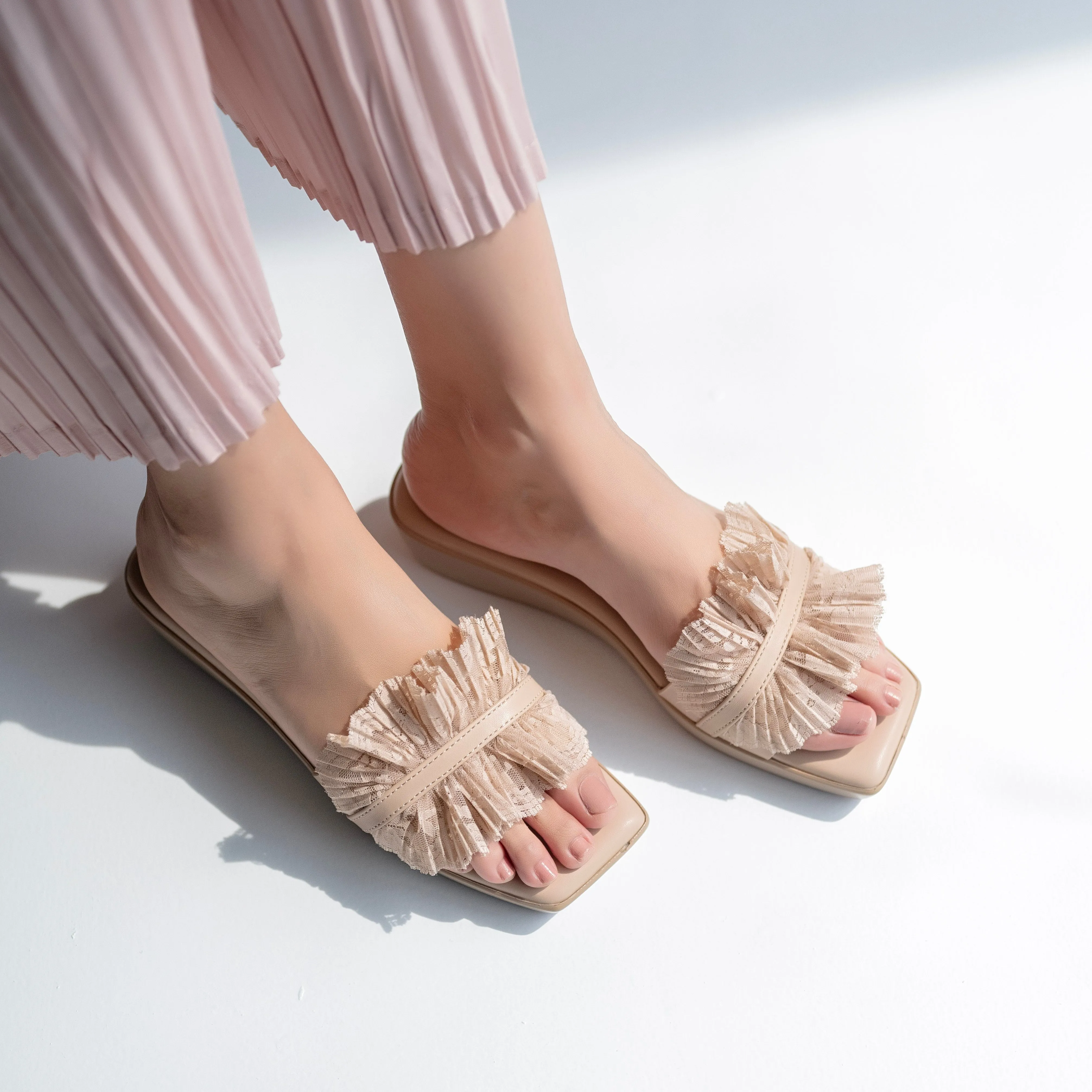 Crinkled Pattern Wedges