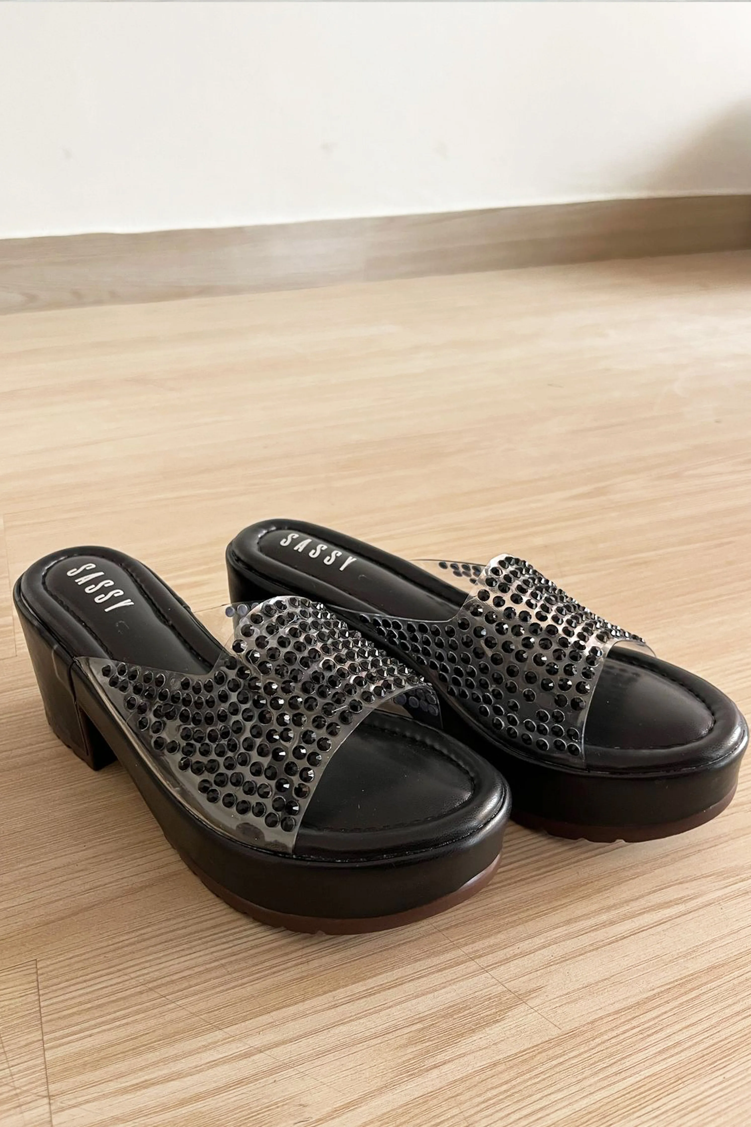 Crystal Chic Black