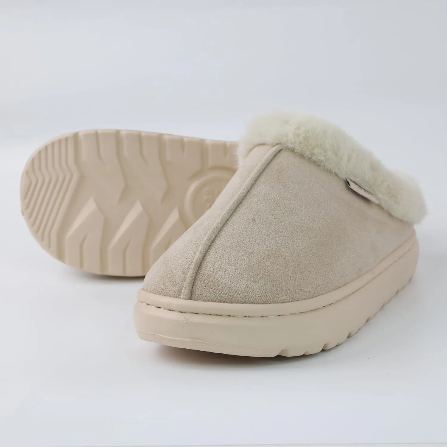 DCLTD Fluffy House Slippers for Women Men Bedroom Shoes Cozy Warm Slip on Indoor and Outdoor Winter Platform Shoes Super Soft Cloud Slippers Christmas Gifts
