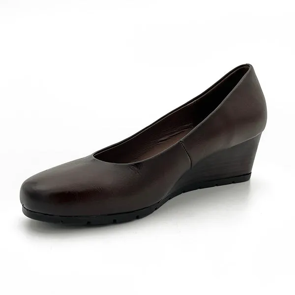 Elegant Comfort Closed Toe Wedge - 0059