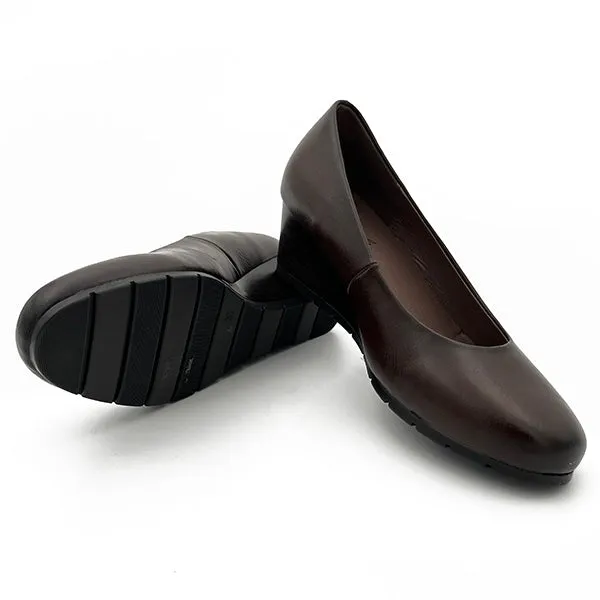 Elegant Comfort Closed Toe Wedge - 0059