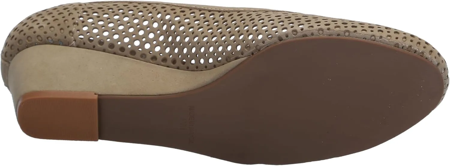 French Sole Women's Mount Pump