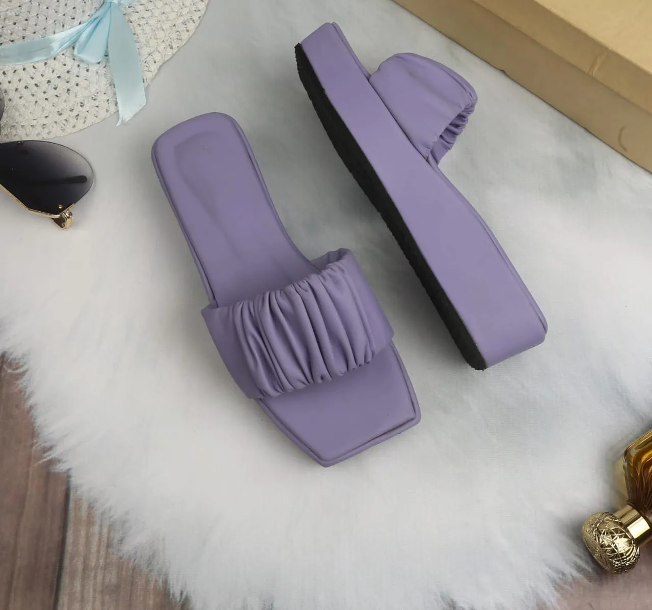 Frill Wedge