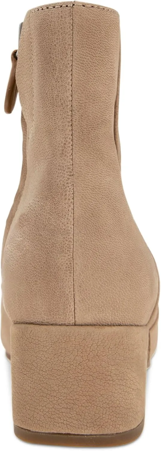 Gentle Souls by Kenneth Cole Women's Ella Apron Bootie Loafer Flat