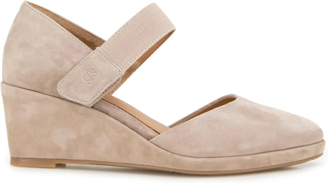 Gentle Souls by Kenneth Cole Women's Oriana Pump