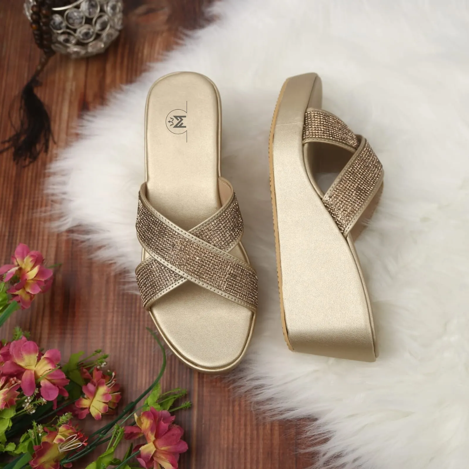 Glam Wedge