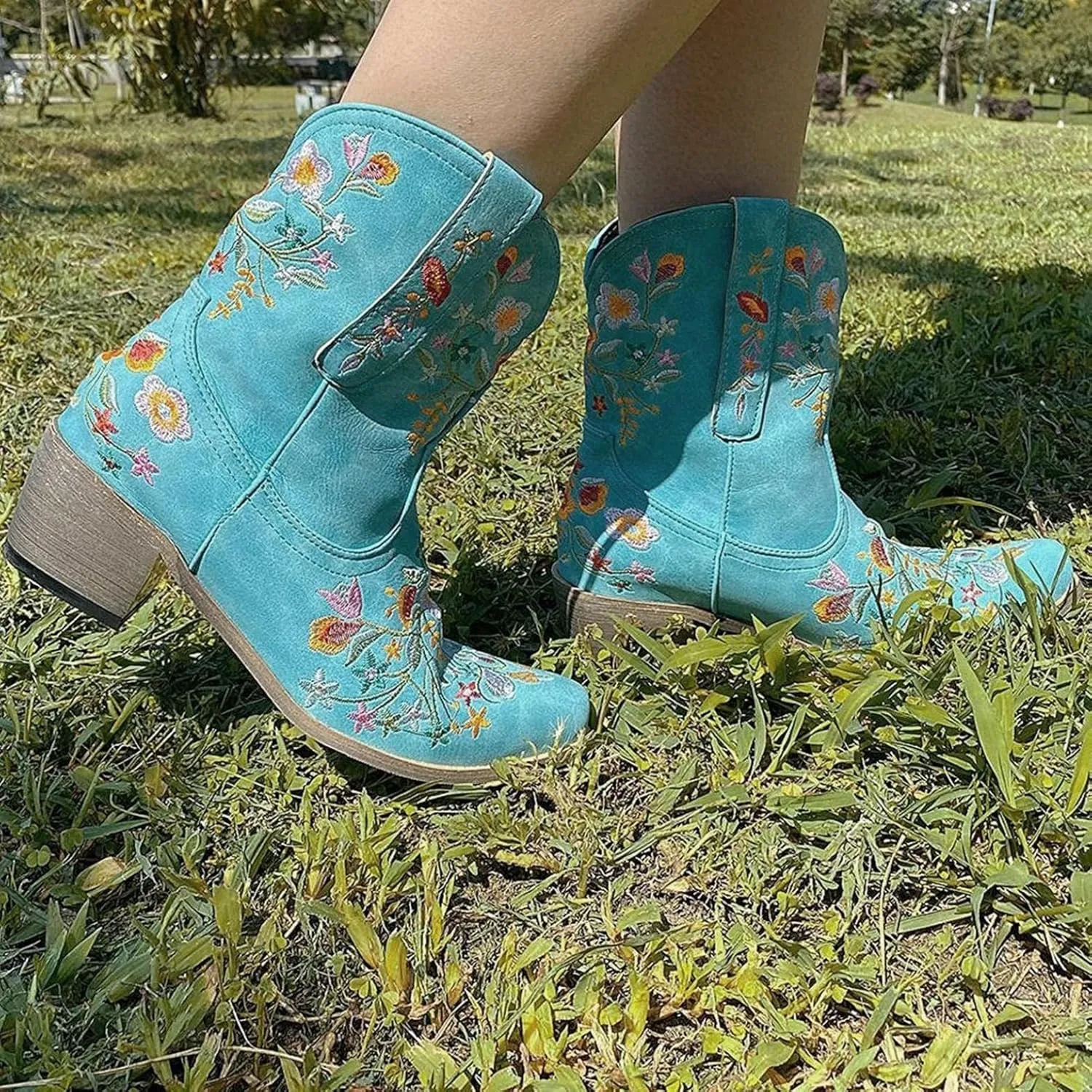 Hbeylia Cowboy Boots For Women Vintage Embroidery Pointed Toe Chunky Mid-Heels Western Cowgirls Boots Retro Slip On Wide Mid Calf Boots Riding Knight Ankle Booties