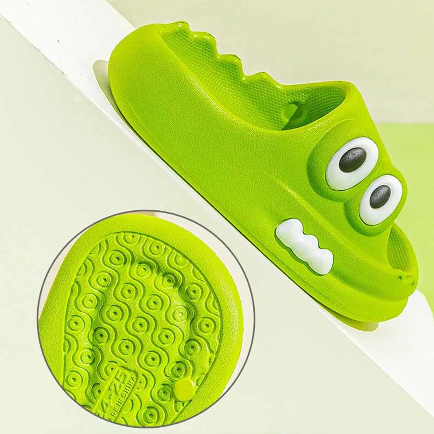 Kids House Slippers Boys Girls Cute Cartoon Animal Non-slip Water Shoes Unisex Child Comfy Quick Dry Summer Shower Sandals for Indoor Bathroom Outdoor Beach Swimming Pool
