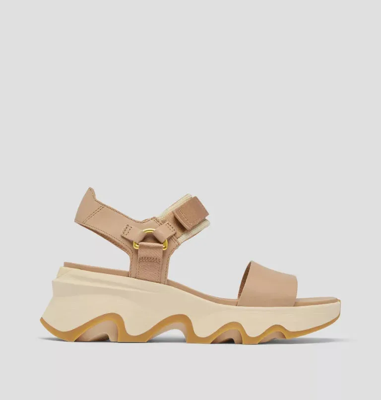 KINETIC IMPACT Y-STRAP HIGH WEDGE in Honest Beige   Honest White