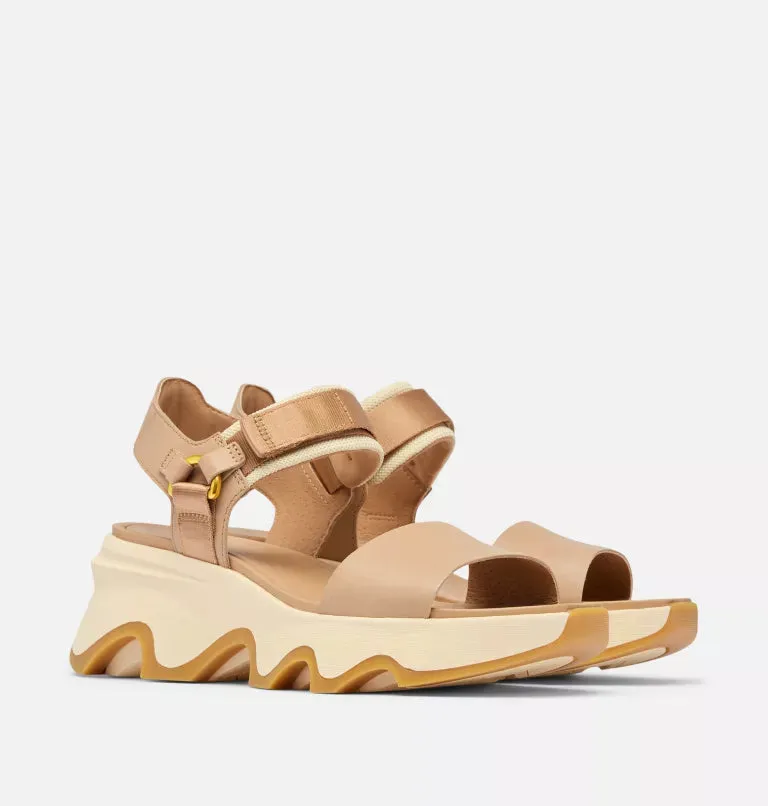 KINETIC IMPACT Y-STRAP HIGH WEDGE in Honest Beige   Honest White