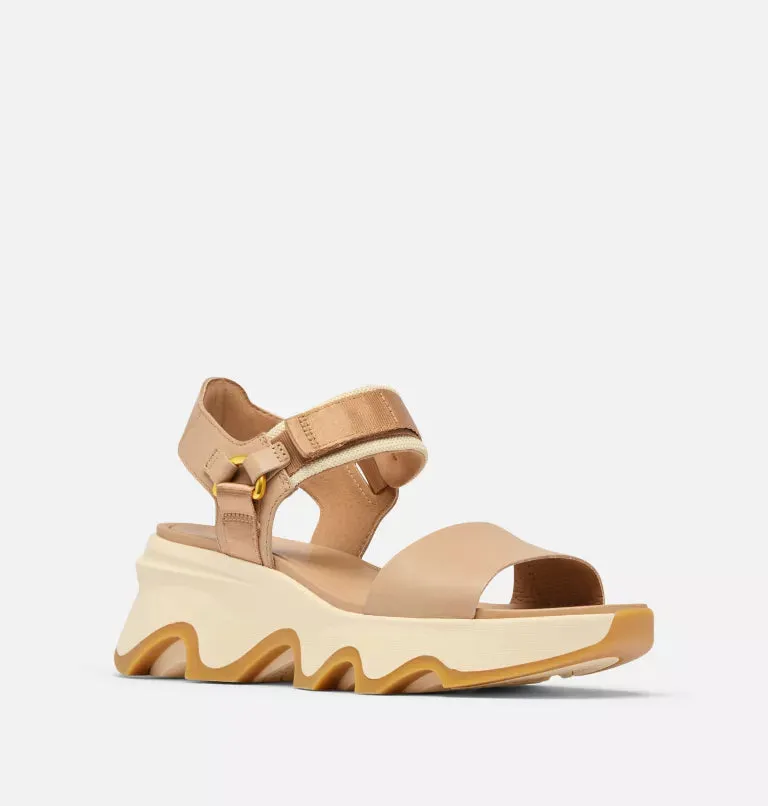 KINETIC IMPACT Y-STRAP HIGH WEDGE in Honest Beige   Honest White