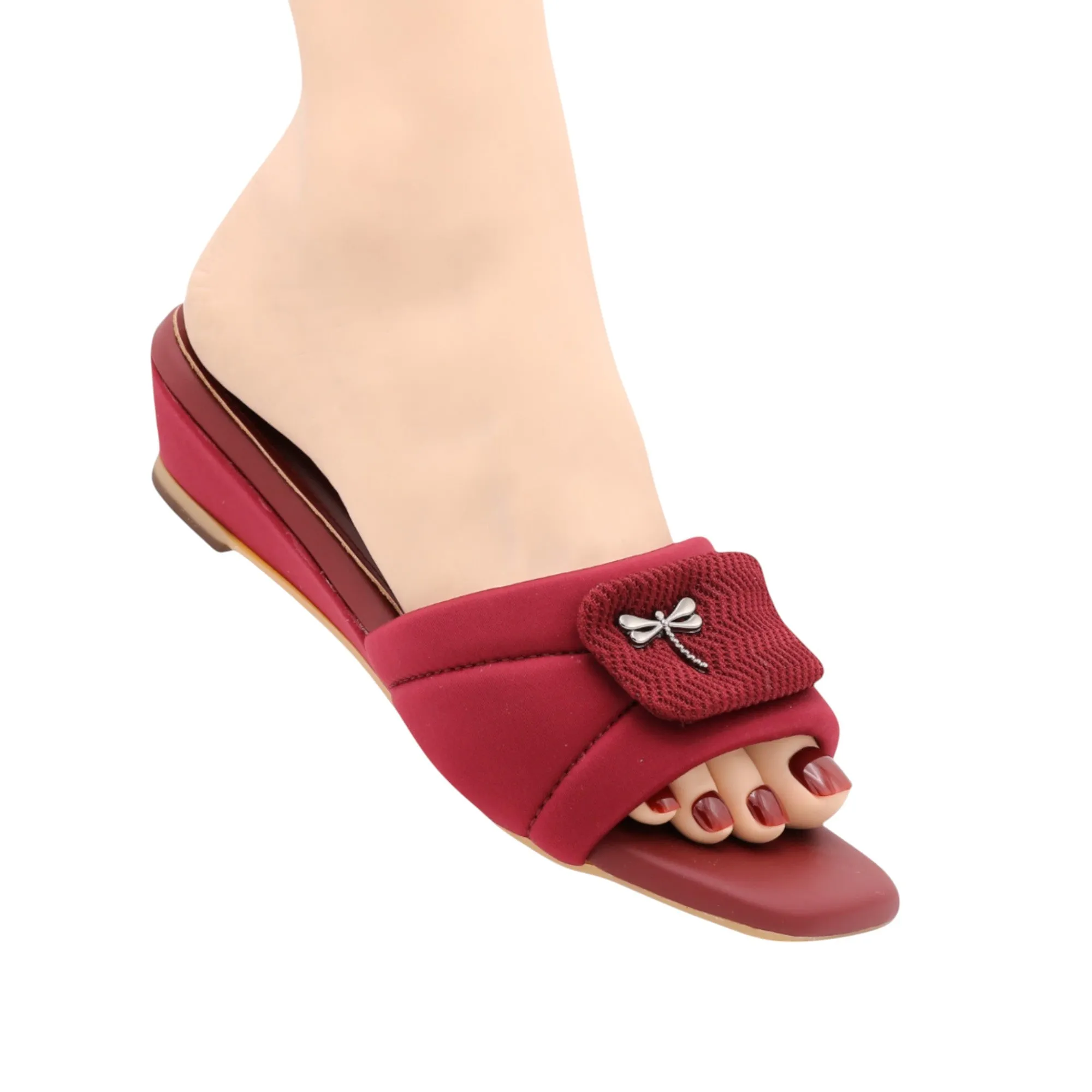 M0614 kitten wedge