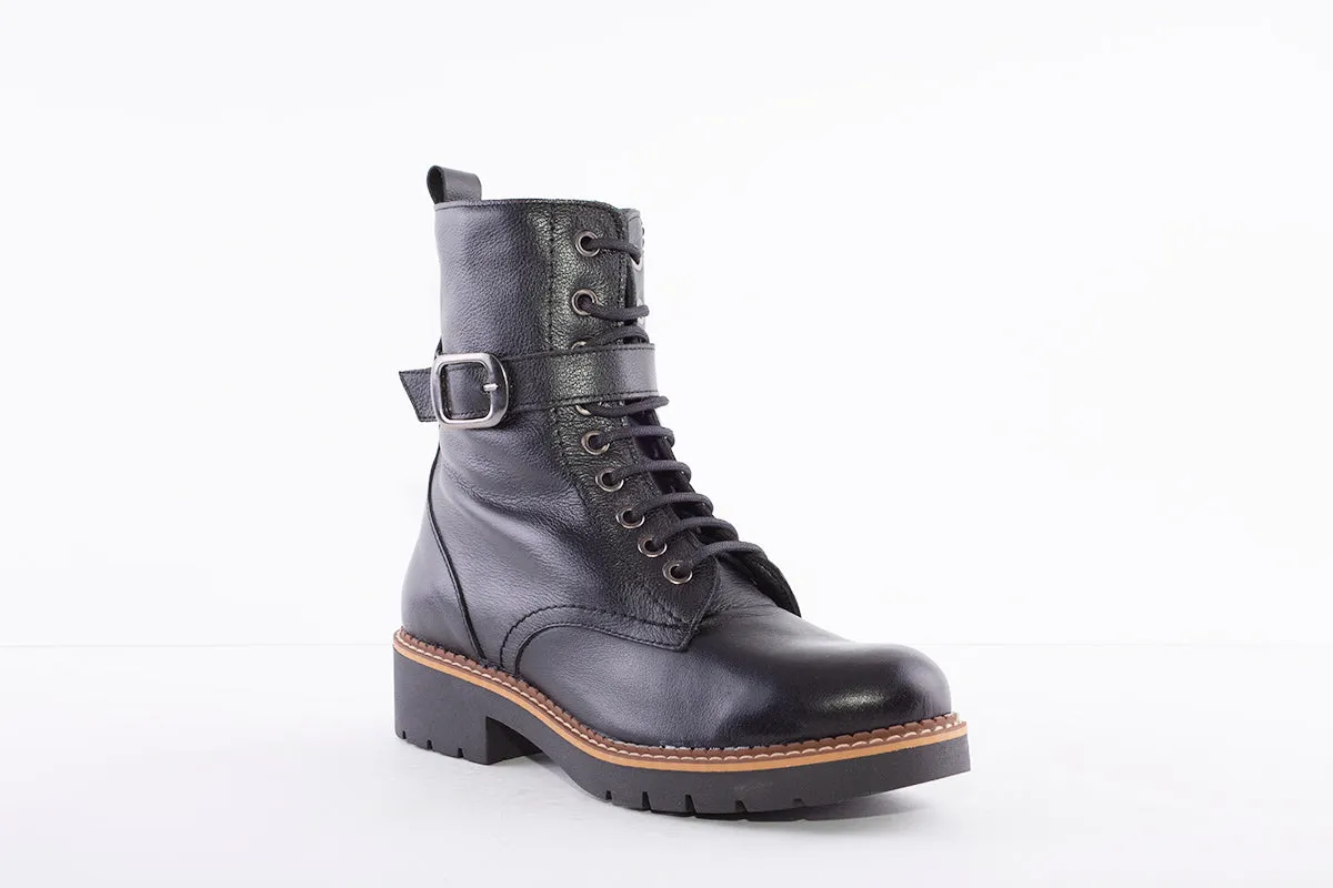 MARIA JAEN - 3042 LOW HEEL LACE (ZIP) FASHION ANKLE BOOT - BLACK LEATHER