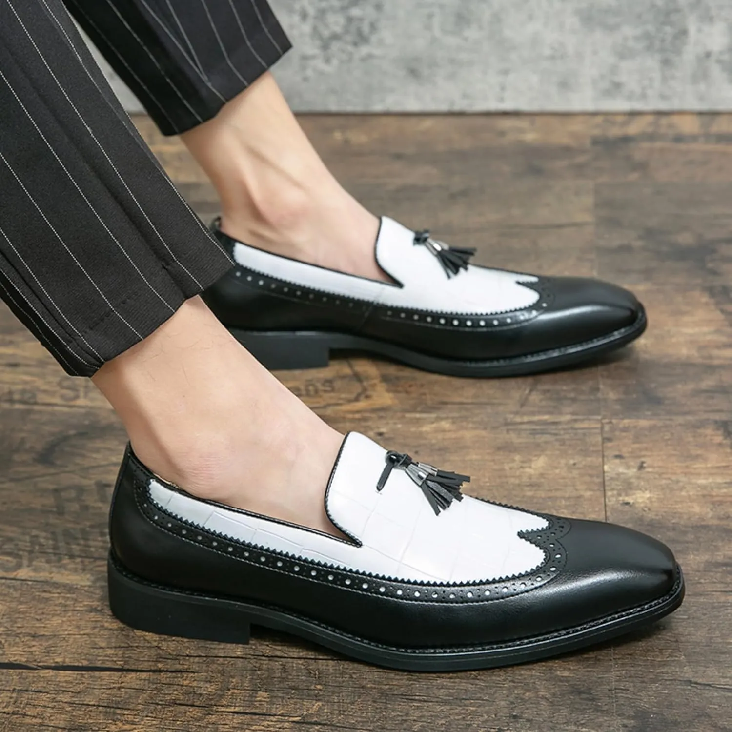 Men Loafer Dress Shoes Multicolor Brogues with Tassels Patchwork Two Tone Color Matching Punched Toe