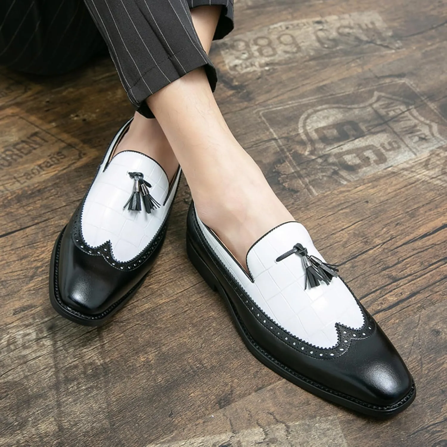 Men Loafer Dress Shoes Multicolor Brogues with Tassels Patchwork Two Tone Color Matching Punched Toe