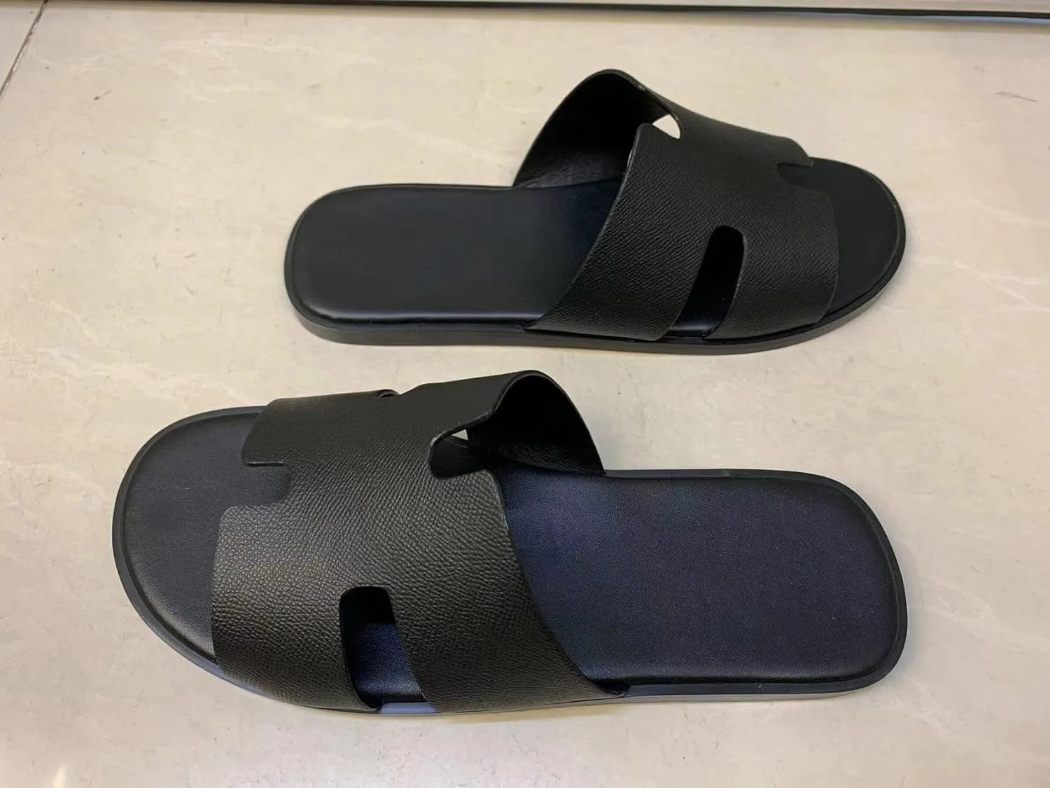 Mengchengying Mens Casual Comfortable Lightweight Fashion Genuine Leather Slip Slide Indoor and Outdoor Open Sandal Anti Slip Cushion Support