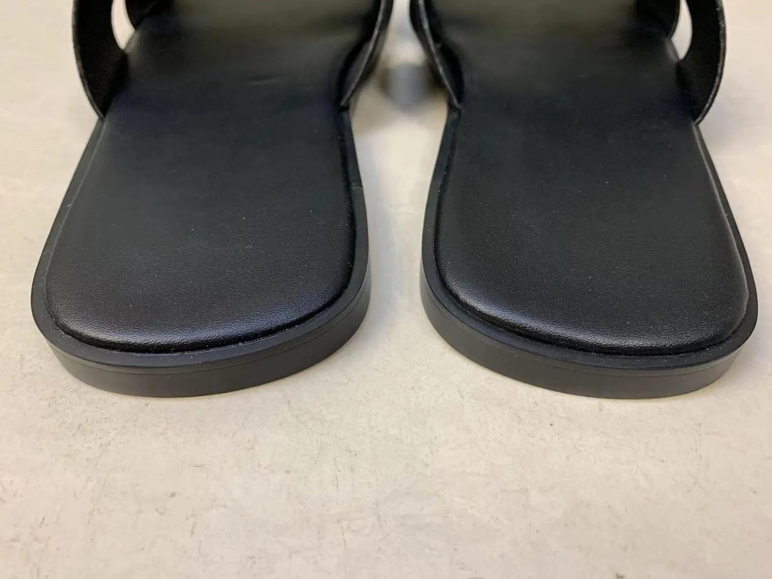 Mengchengying Mens Casual Comfortable Lightweight Fashion Genuine Leather Slip Slide Indoor and Outdoor Open Sandal Anti Slip Cushion Support