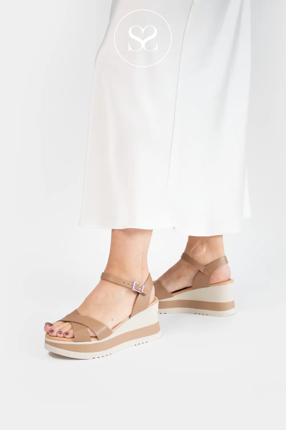 OH MY SANDALS 5761 TAUPE LEATHER WEDGE SANDALS