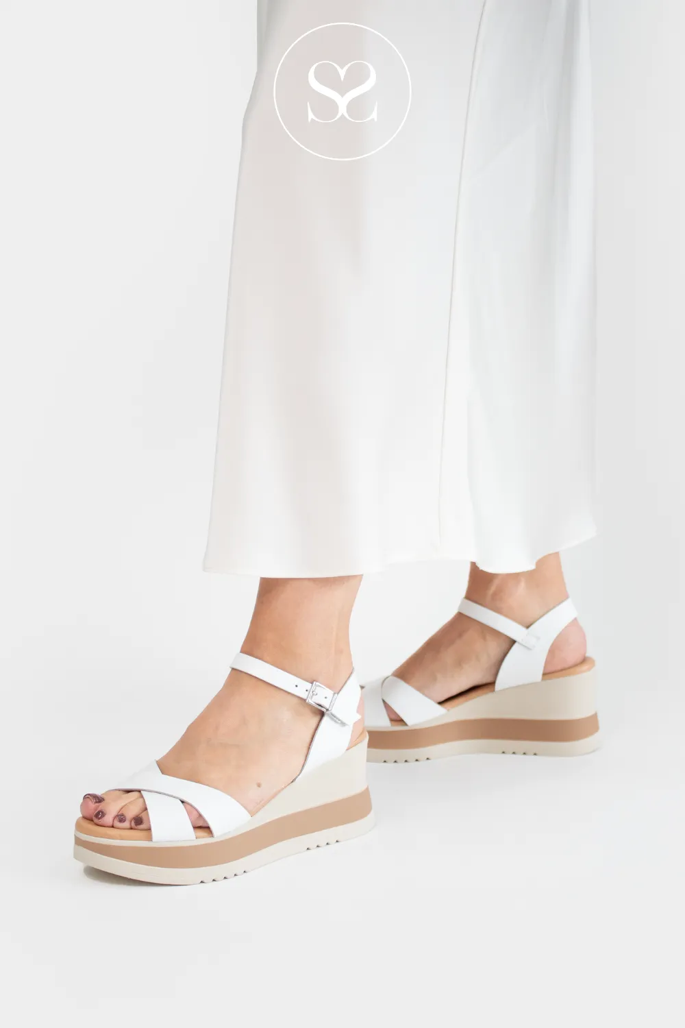 OH MY SANDALS 5761 WHITE LEATHER WEDGE SANDALS