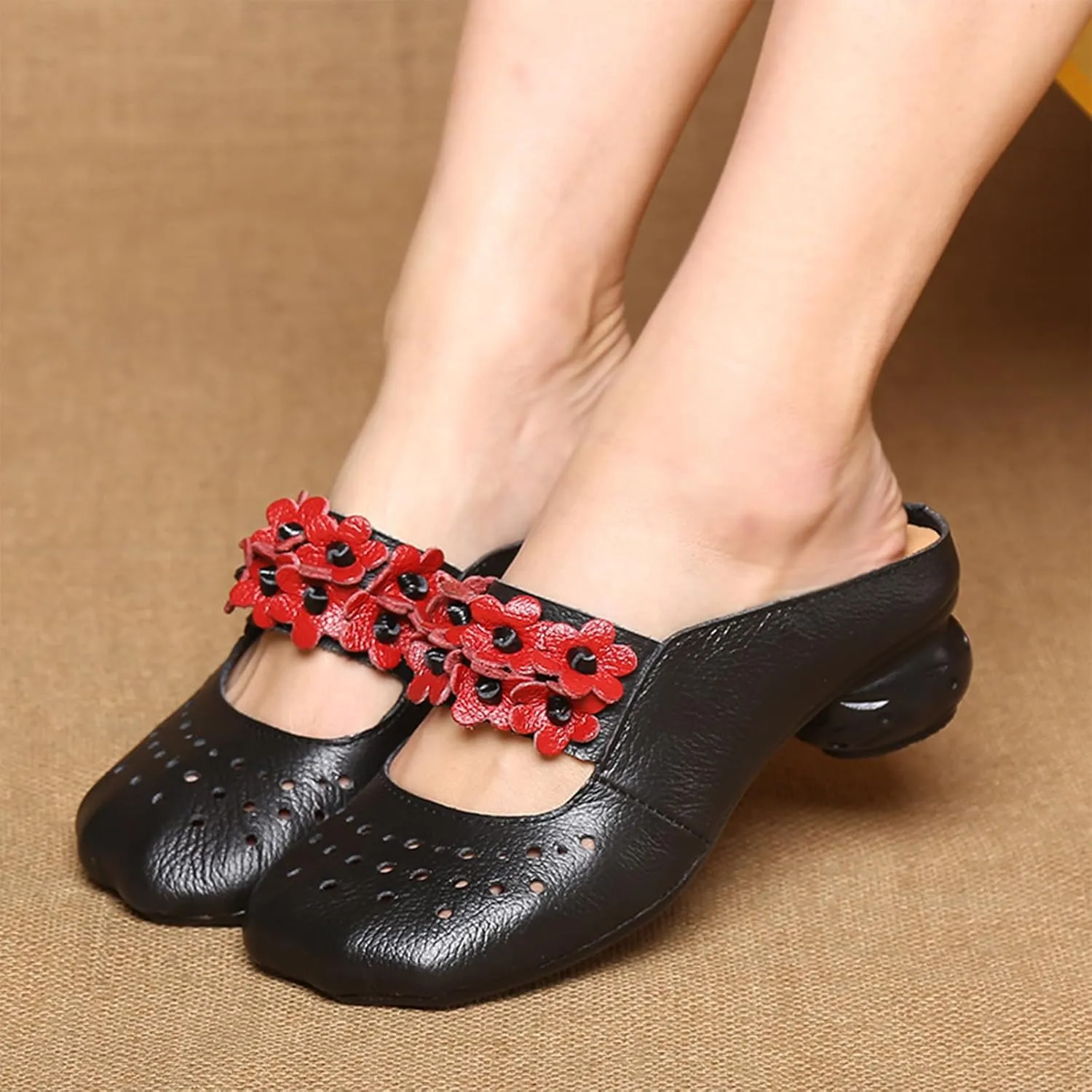 Retro Flower Chunky Heel Slide Mules for Women's Wide Toe Cutout Backless Closed Toe Mid Block Heeled Sandals for Walking Work