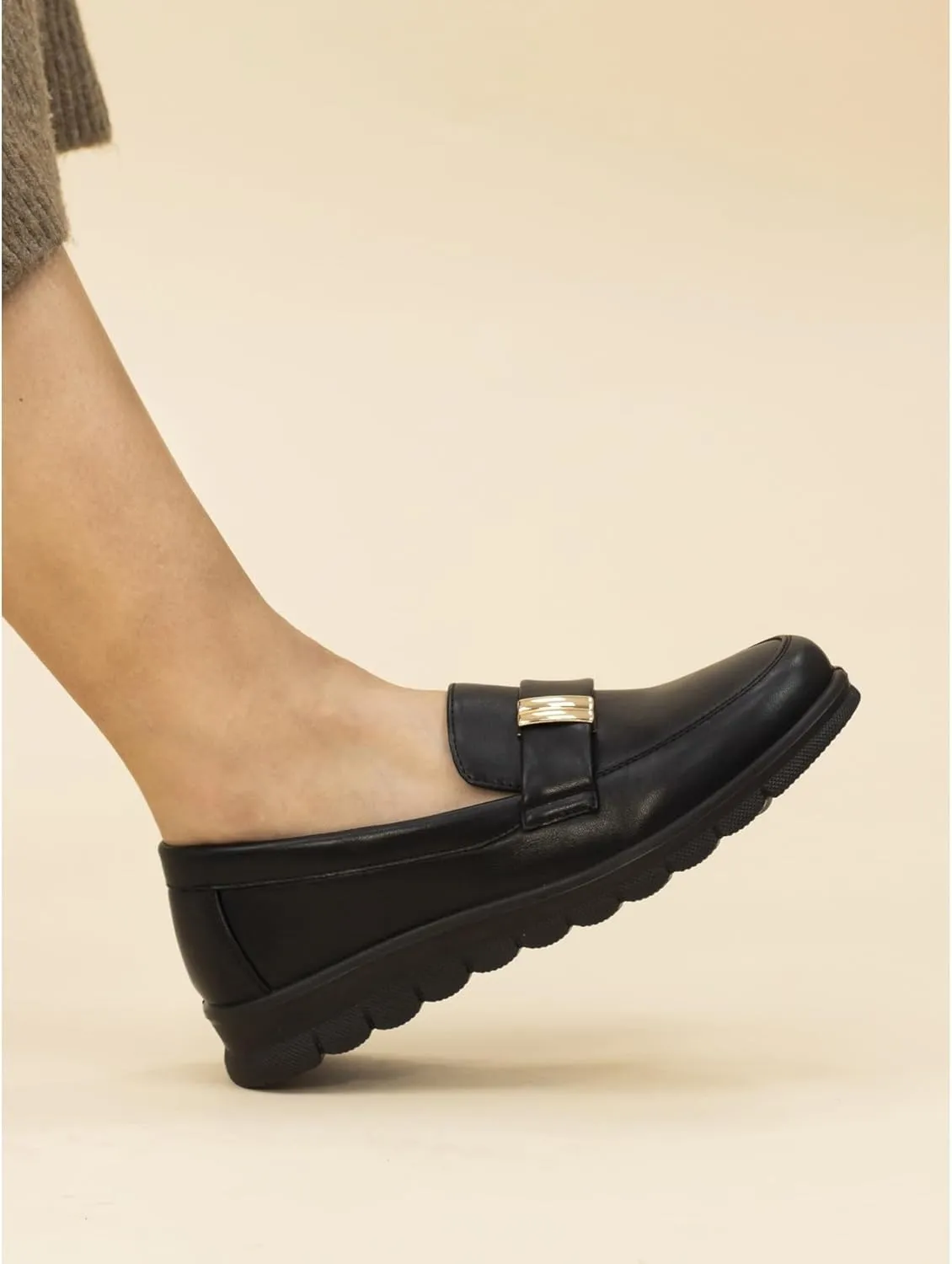 Salma Women's Comfort Wedge Black
