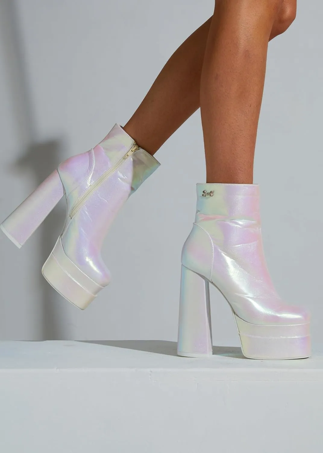 Sparkl Fairy Couture Women's 60's Style High Heel Chunky Block Heel Platform Felicity Mini Boots White