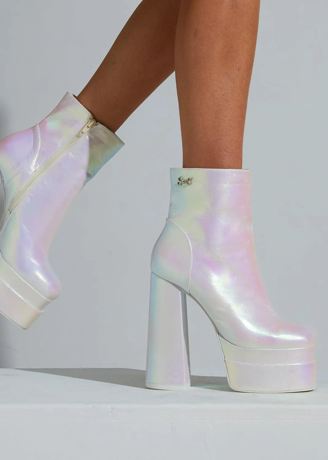 Sparkl Fairy Couture Women's 60's Style High Heel Chunky Block Heel Platform Felicity Mini Boots White