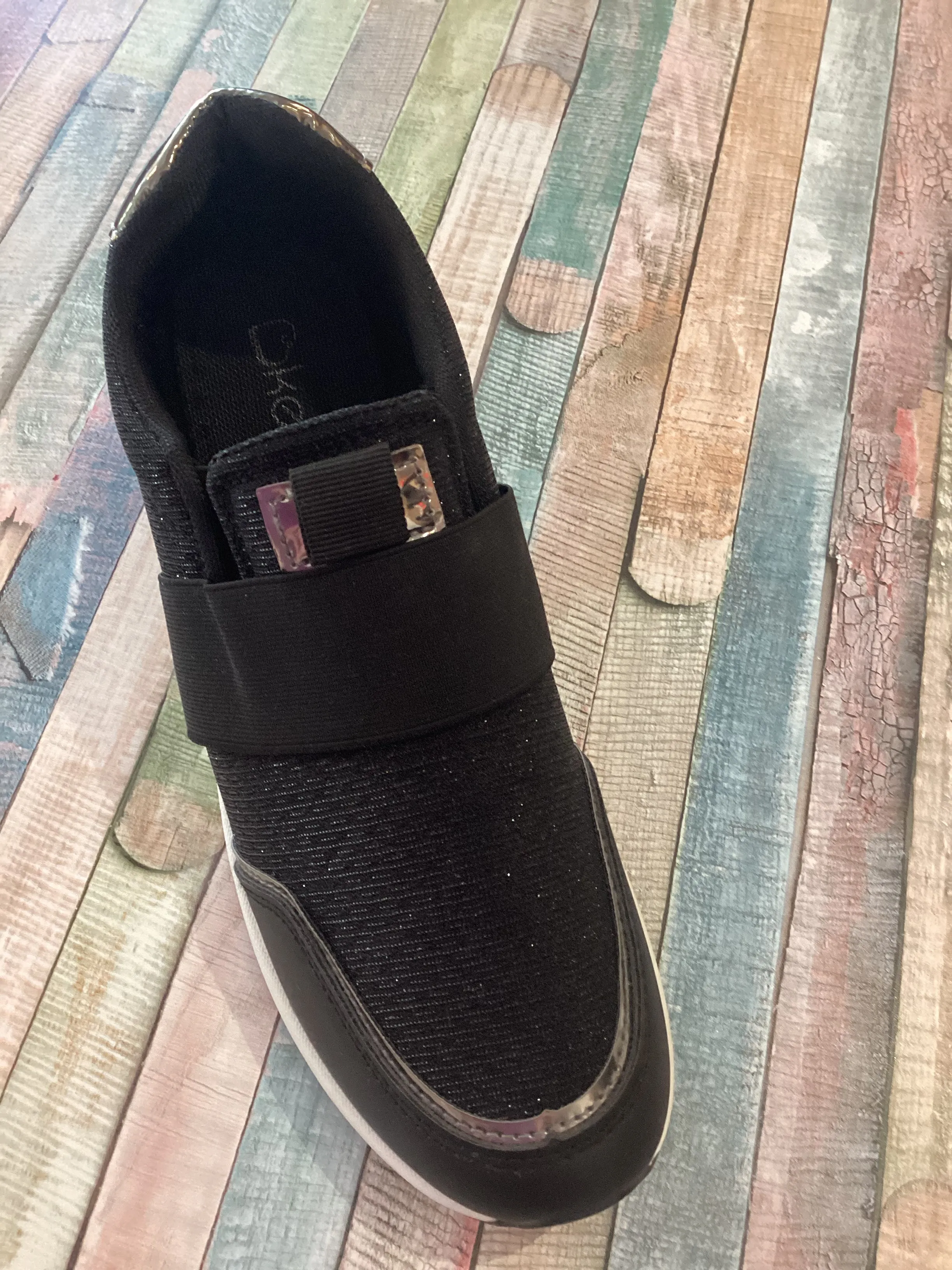 Sparkle wedge slip on trainer - black YD16