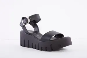 TAMARIS - PLATFORM WEDGE SANDAL - BLACK