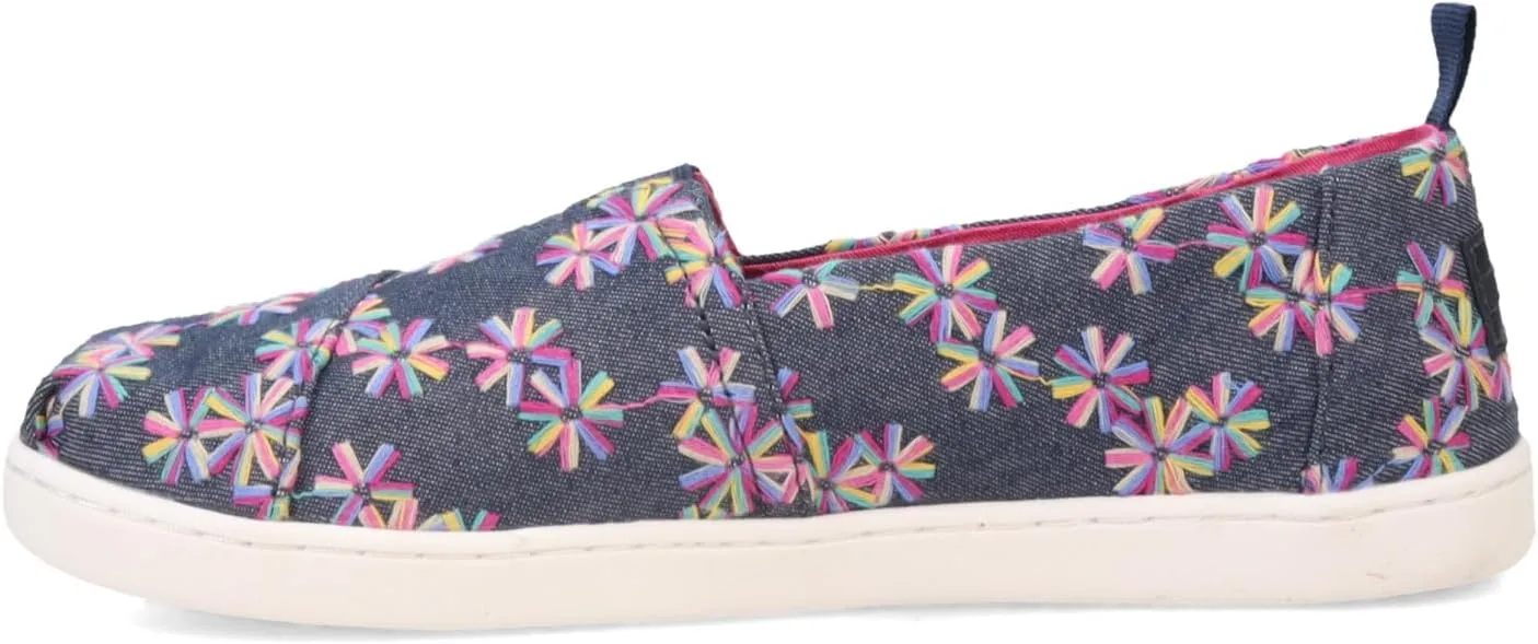 Toms Girl's Classic Alpargata Loafer Flat