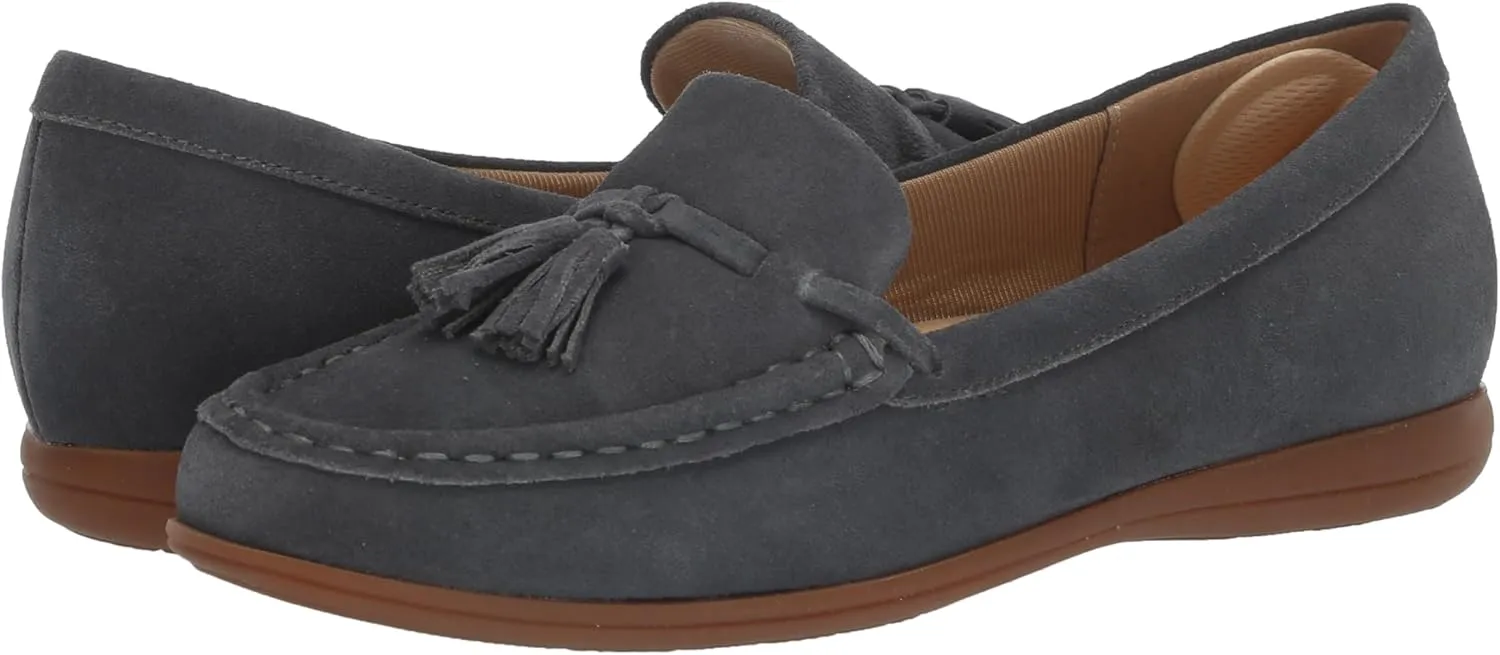 Trotters Women's Flat Loafer