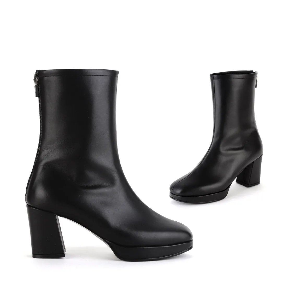 *UK size 1 - NICKY - black, 7/2cm heels (worn in photo shoot)
