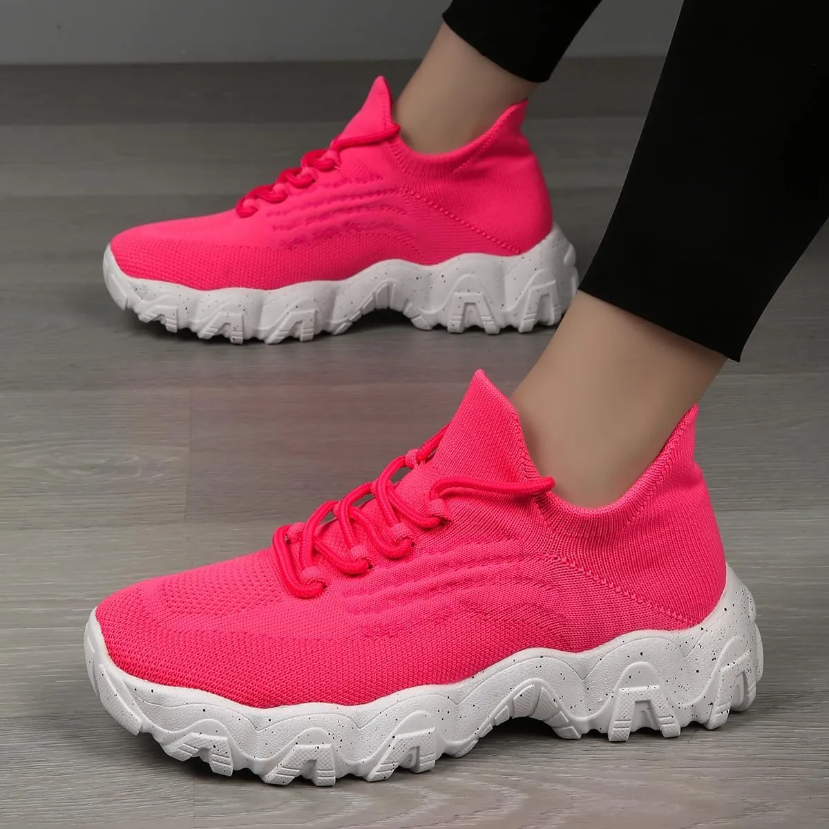 UOQAPRE Running Shoes Lightweight Sports Tennis Shoes Breathable Mesh Walking Sneakers Sock Casual Ladies Fashion Sneakers
