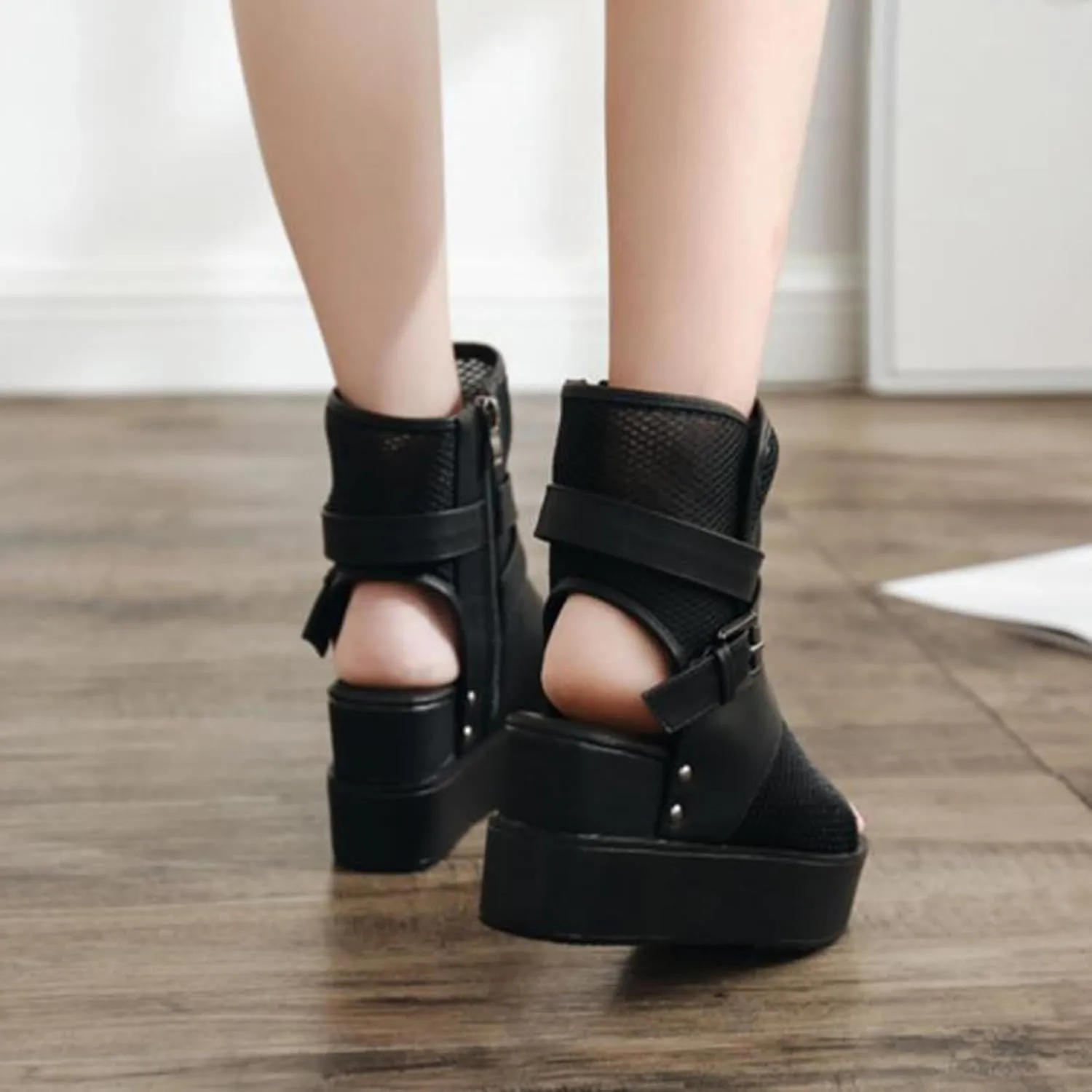 Women's Leather Platform Wedge High-Top Roman Sandals Comfortable Breathable Mesh Open Toe Clip Toe Side Zipper Metal Buckle Gladiator Boot Sandals