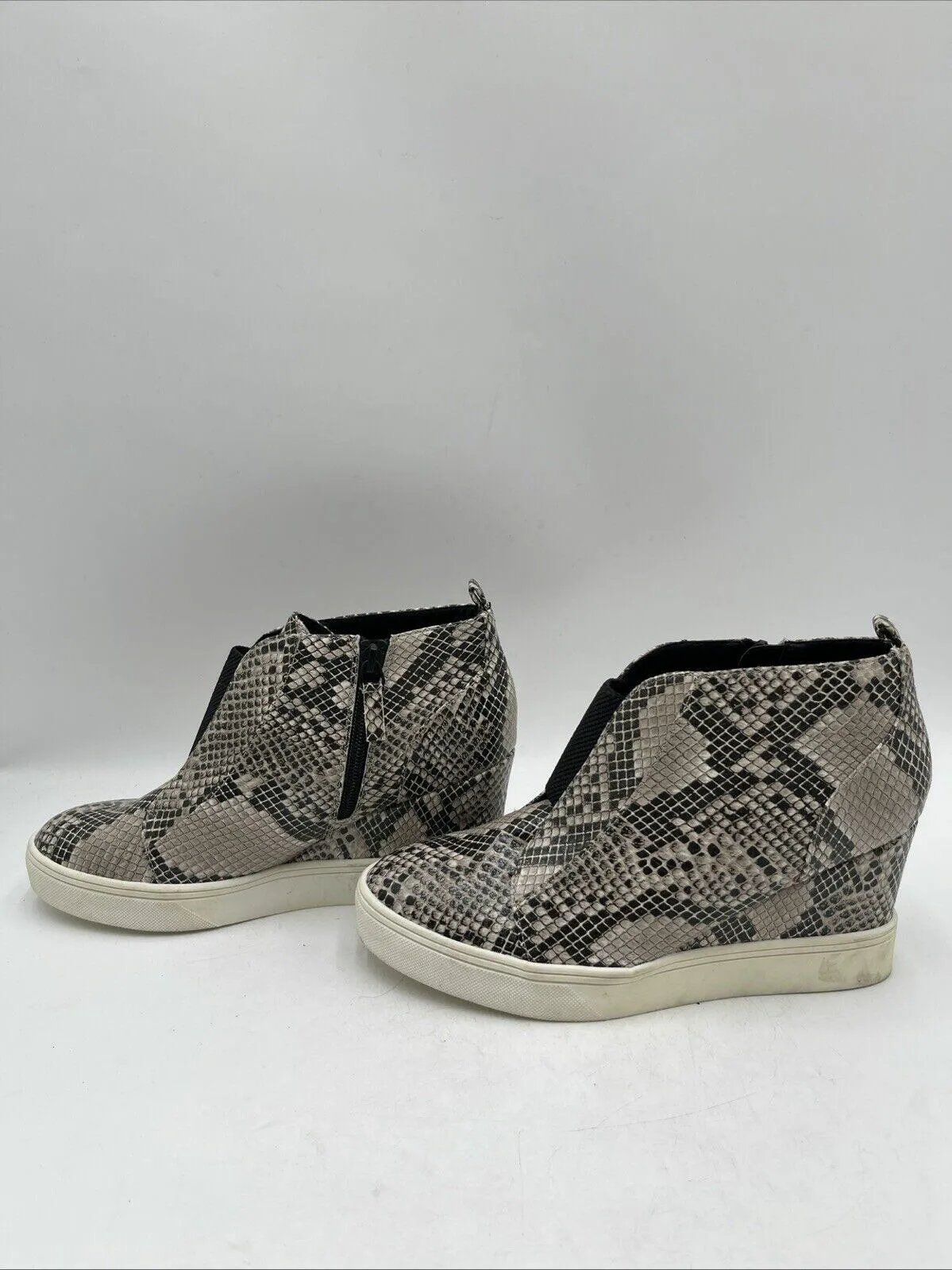 Women’s MIA Cristie Python-Print Wedge Sneakers Brown Size 8M - Very Good